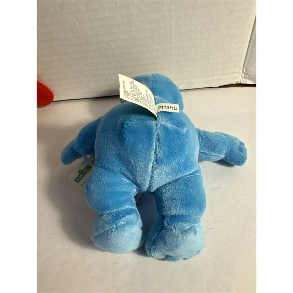 Kohls Dr Seuss Thing 1 With Free Cookie Monster Bean Bag By Sesame Street VG